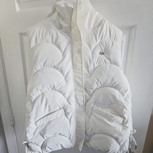 Lacoste unisex puffer white vest sz 4